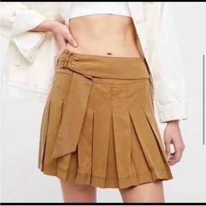NWT Free People Pleated Mini Skirt Moss